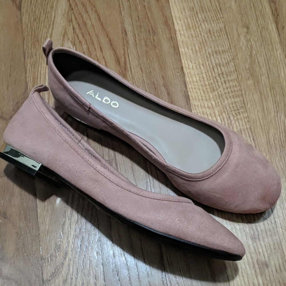 Light pink suede flats